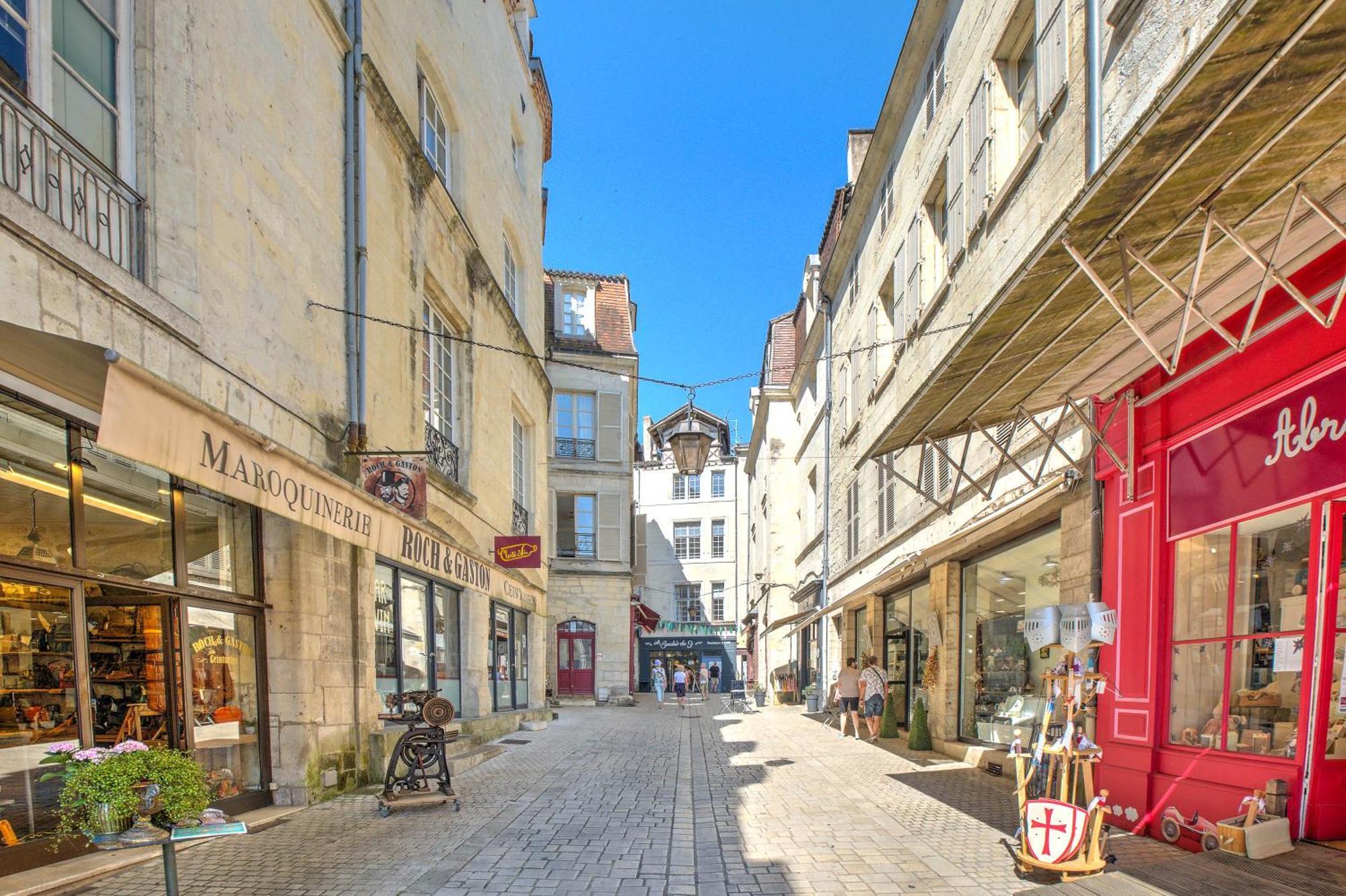 Miraflores city center 3*: spacious&bright Périgueux Exterior foto